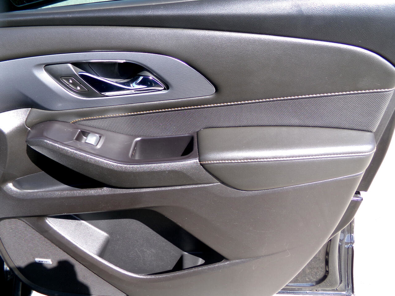 Used 2020 Chevrolet Traverse Premier w/ Redline Edition image 34