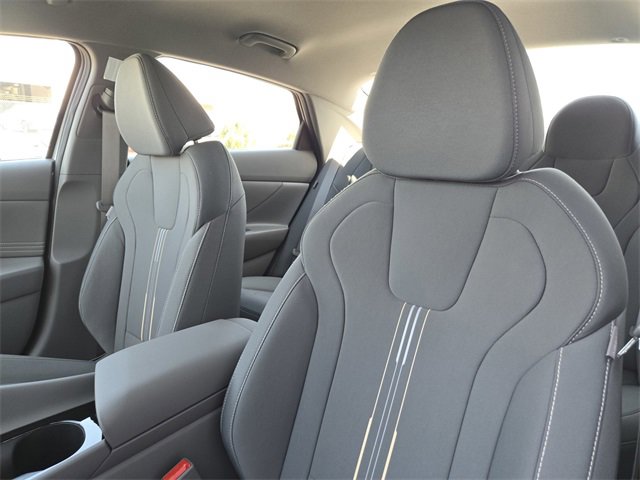 New 2025 Hyundai Elantra SEL image 14