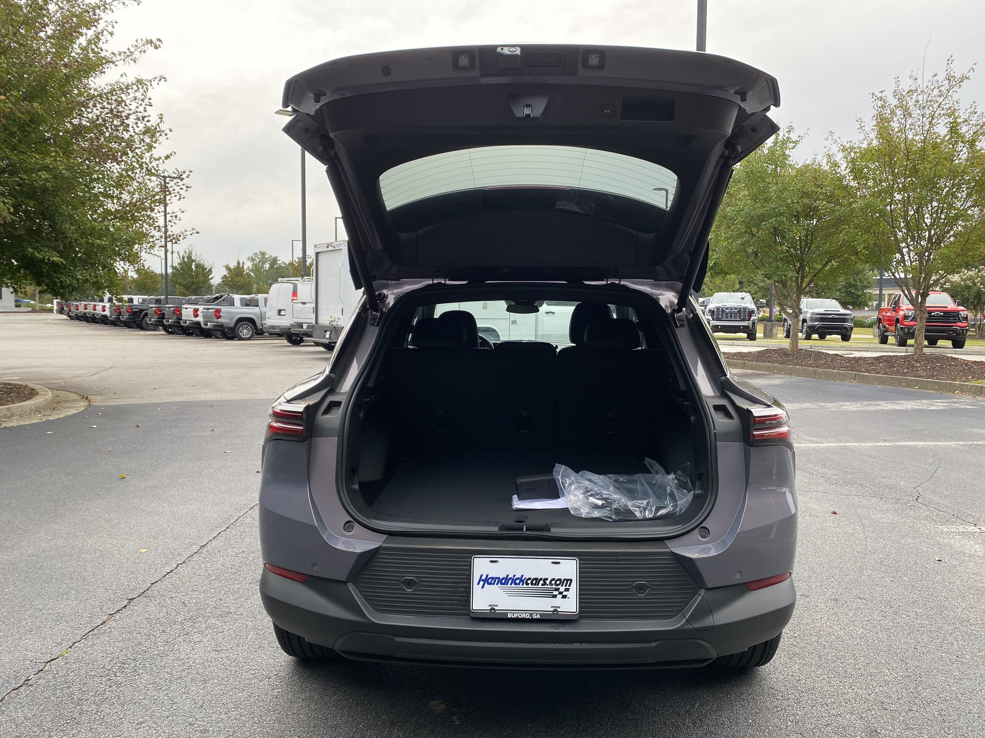 New 2026 Chevrolet Equinox EV LT AWD/4WD image 11