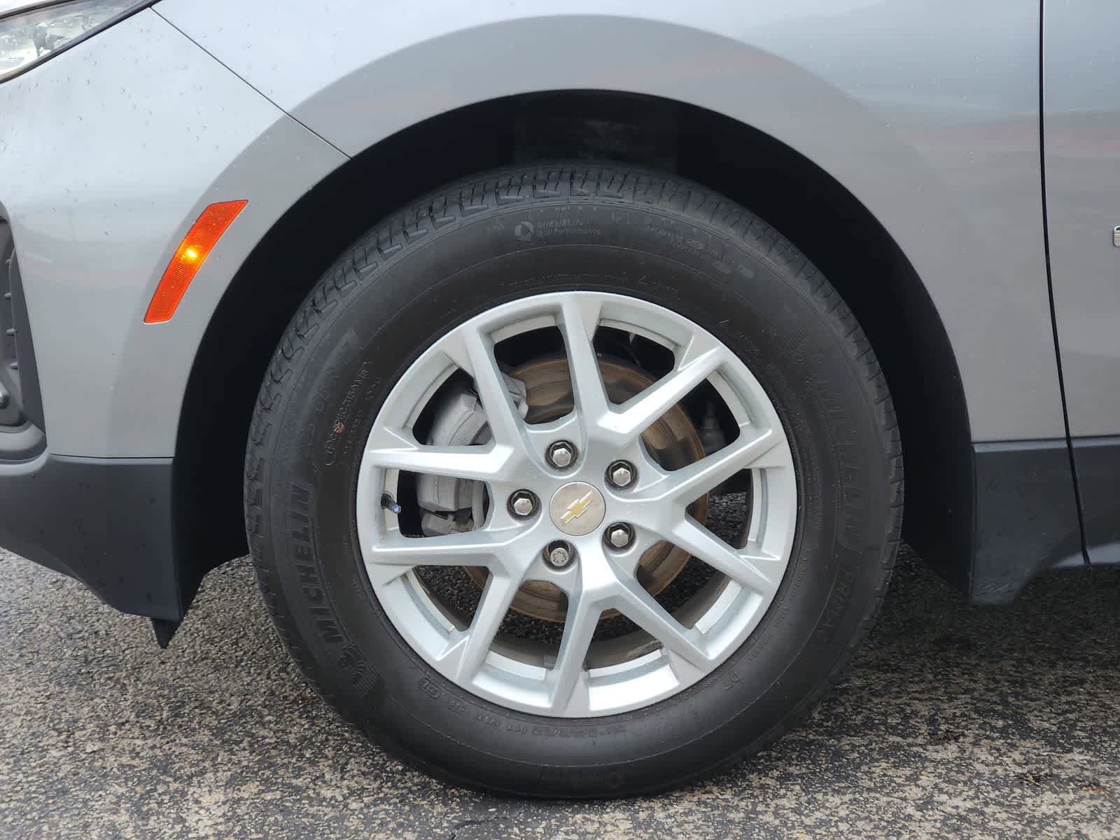 Used 2024 Chevrolet Equinox LS w/ LS Convenience Package FWD image 9