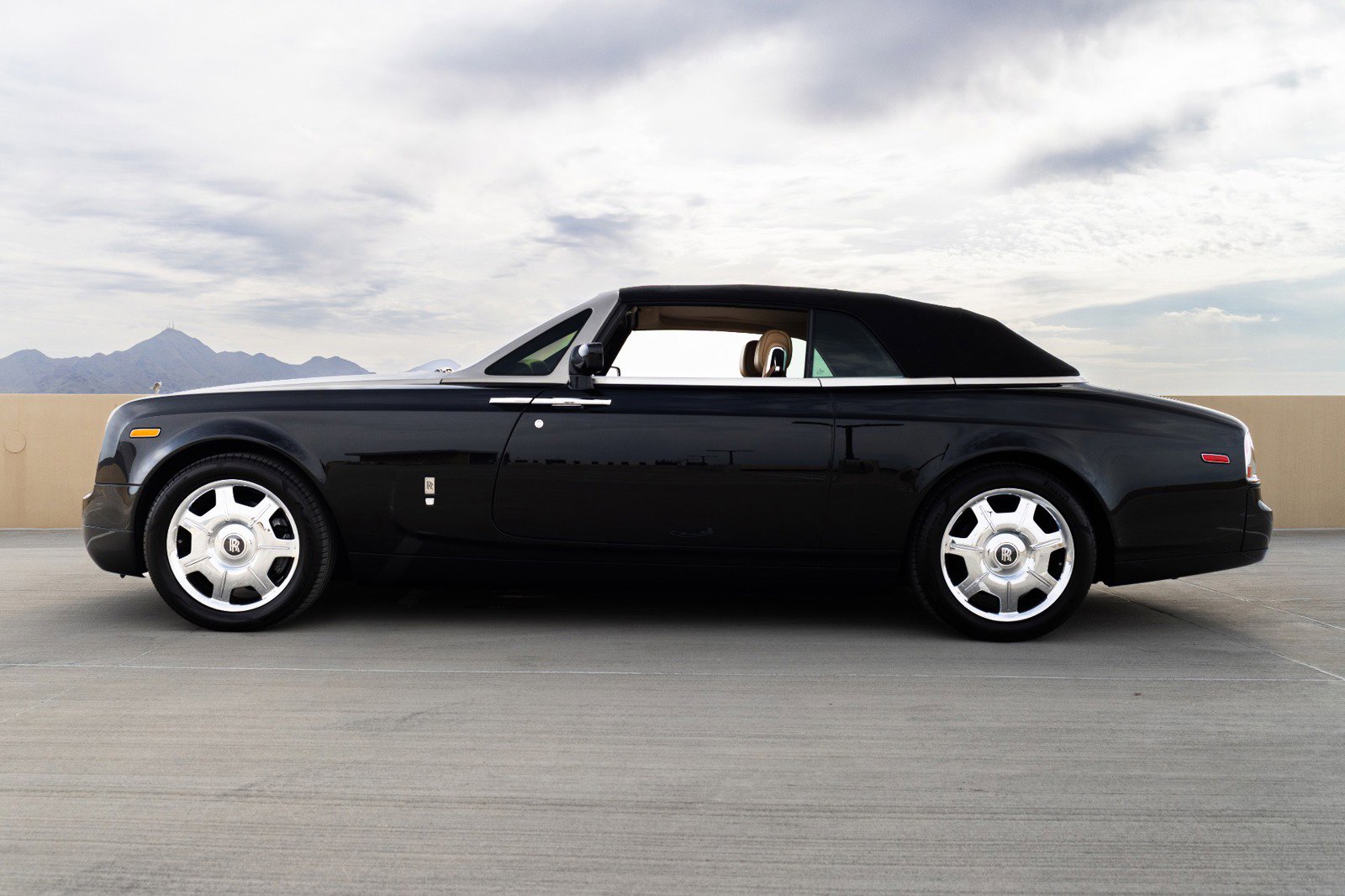 Used 2009 Rolls-Royce Phantom Drophead Coupe image 8