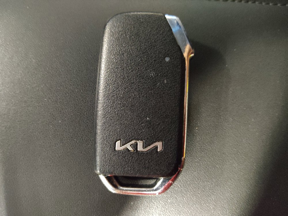 Used 2023 Kia Niro EX FWD image 32
