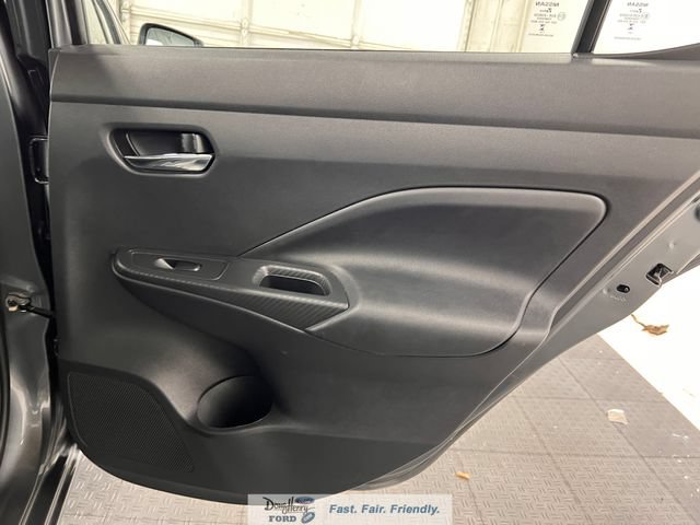Used 2025 Nissan Versa SV FWD image 30