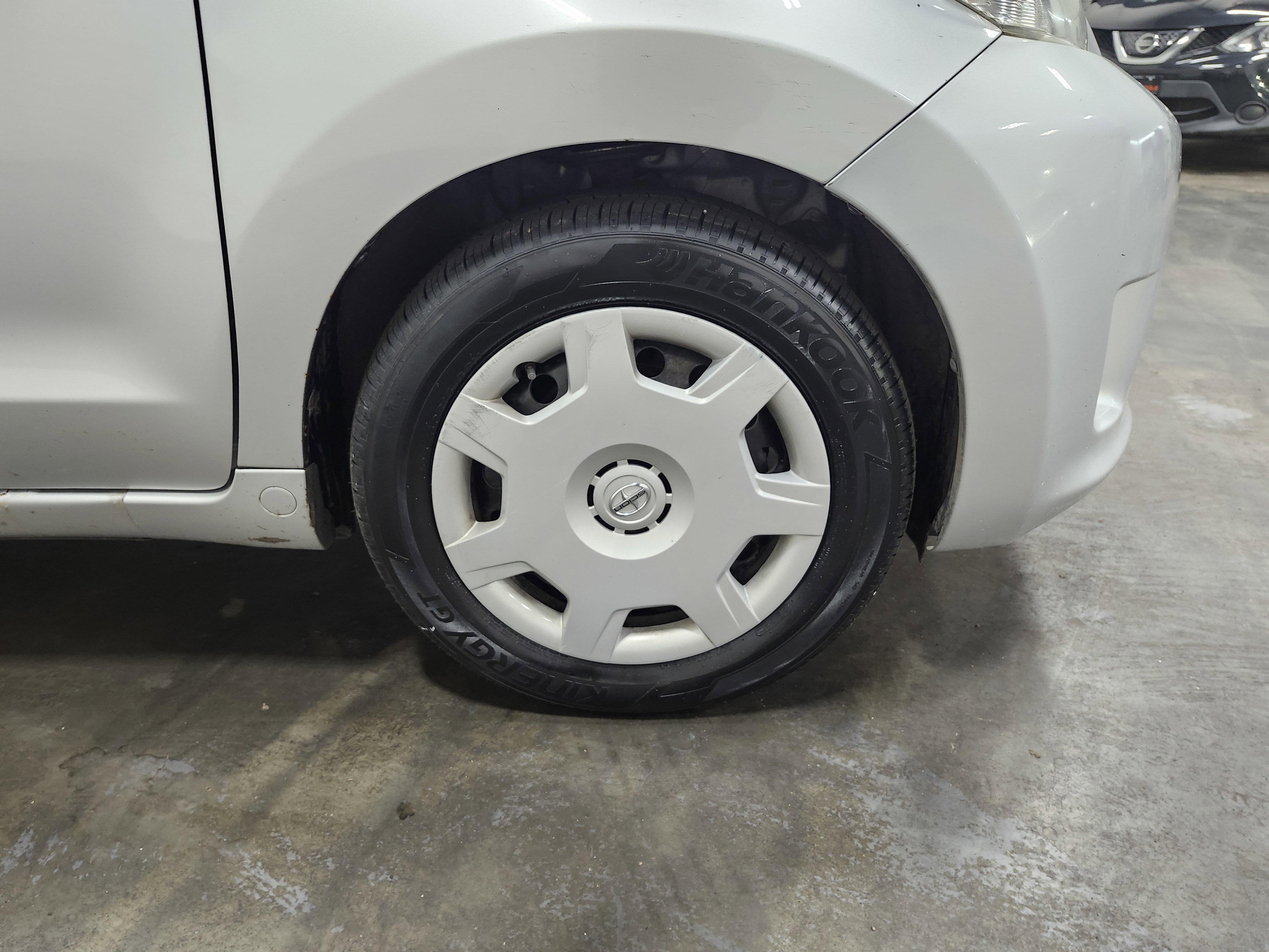 Used 2009 Scion xD image 9