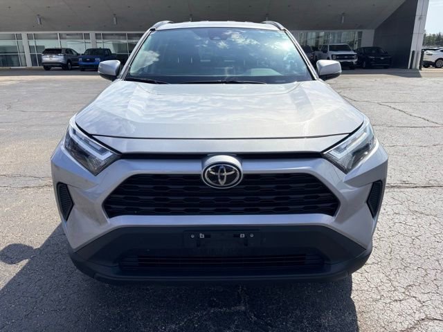 Used 2025 Toyota RAV4 XLE image 8