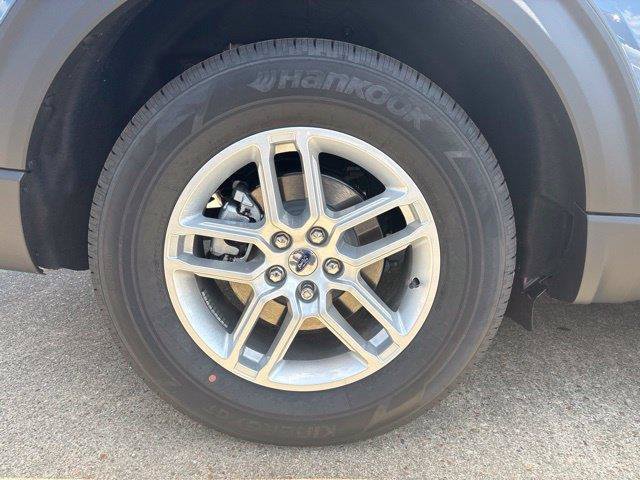 New 2027 Ford Explorer Active w/ Active Comfort Package RWD image 11