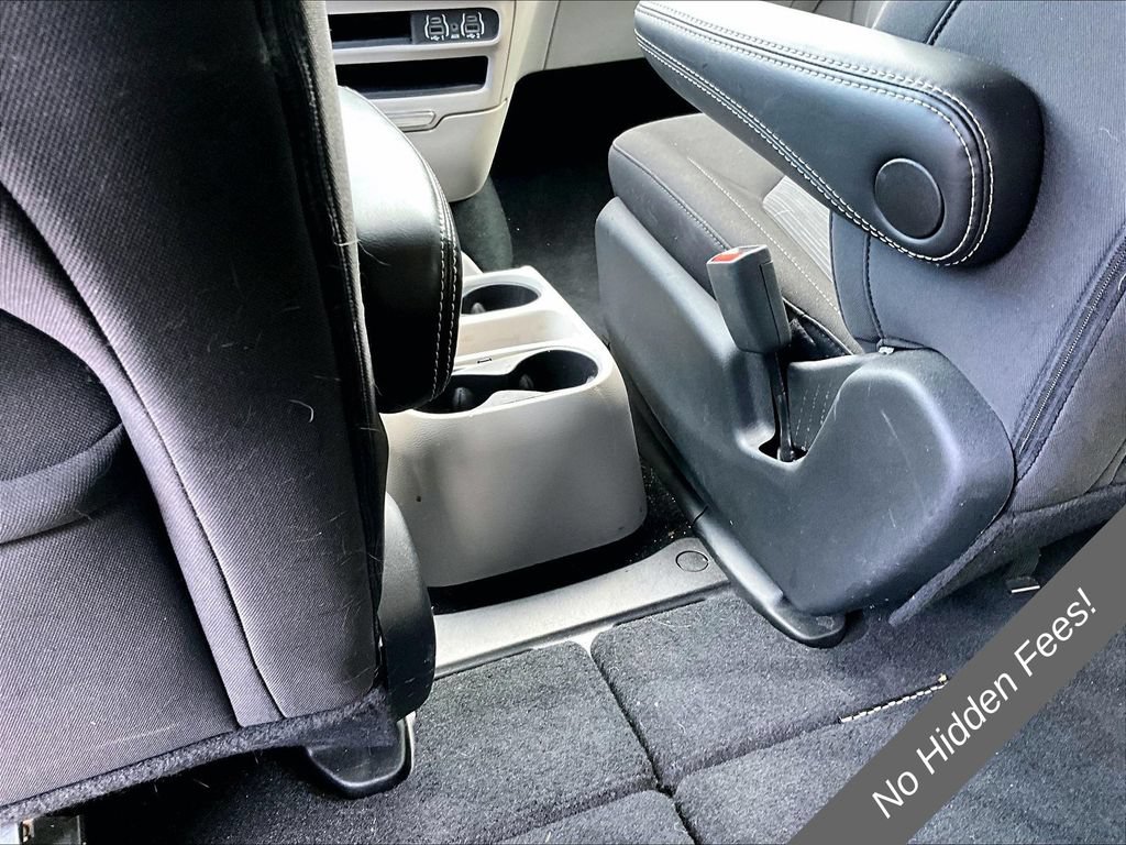 Used 2024 Chrysler Voyager LX FWD image 26