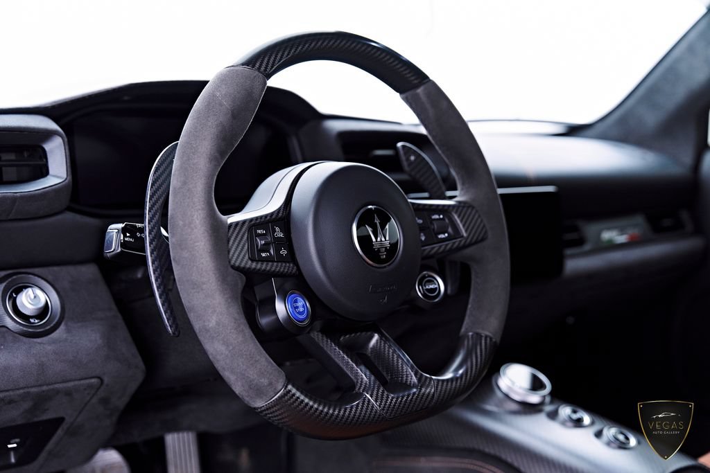 Used 2023 Maserati MC20 Spyder RWD image 41
