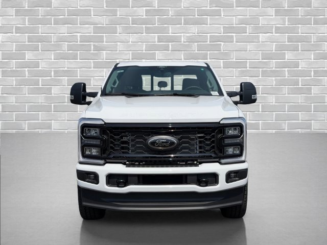 New 2026 Ford F350 XLT w/ XLT Premium Package AWD/4WD image 2