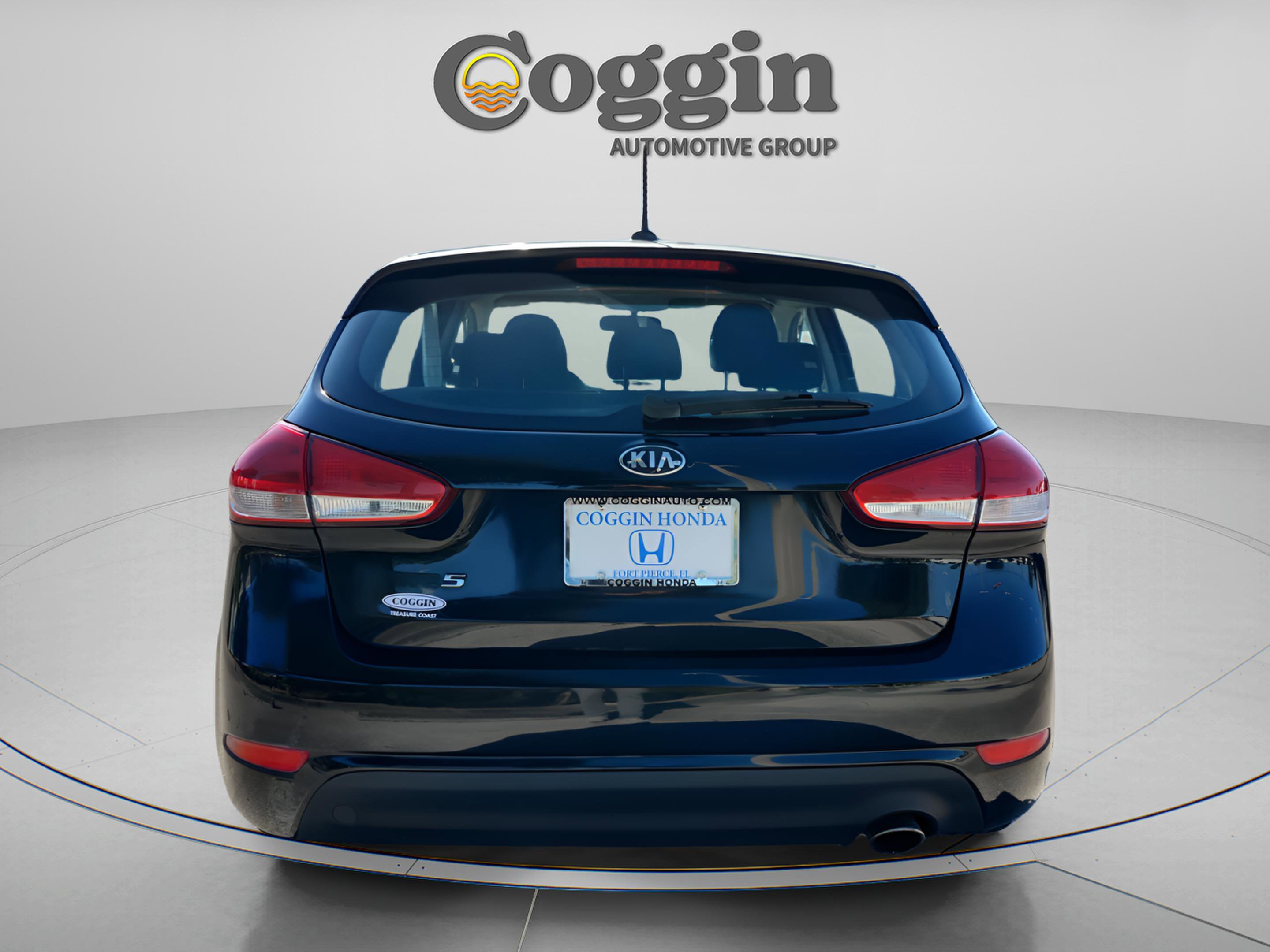 Used 2017 Kia Forte LX image 5