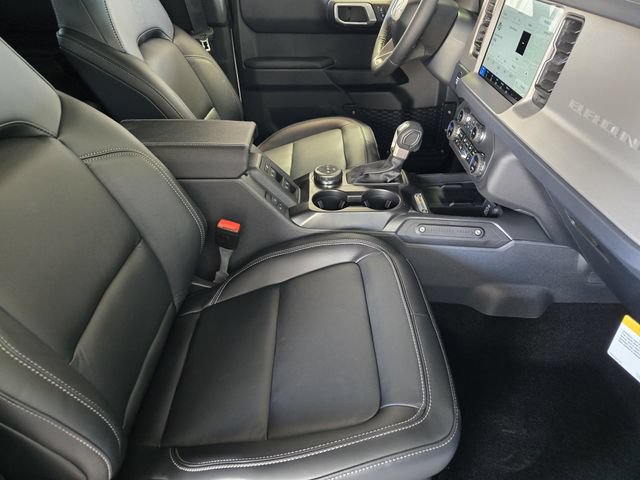 New 2026 Ford Bronco Outer Banks AWD/4WD image 10