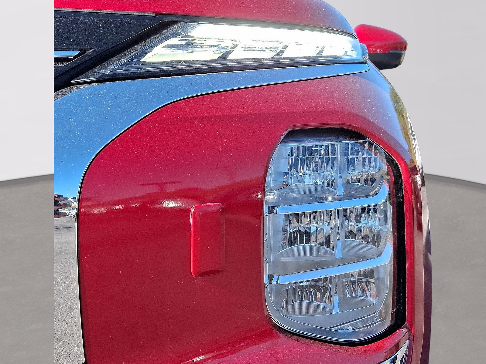 Used 2024 Mitsubishi Outlander SE image 8