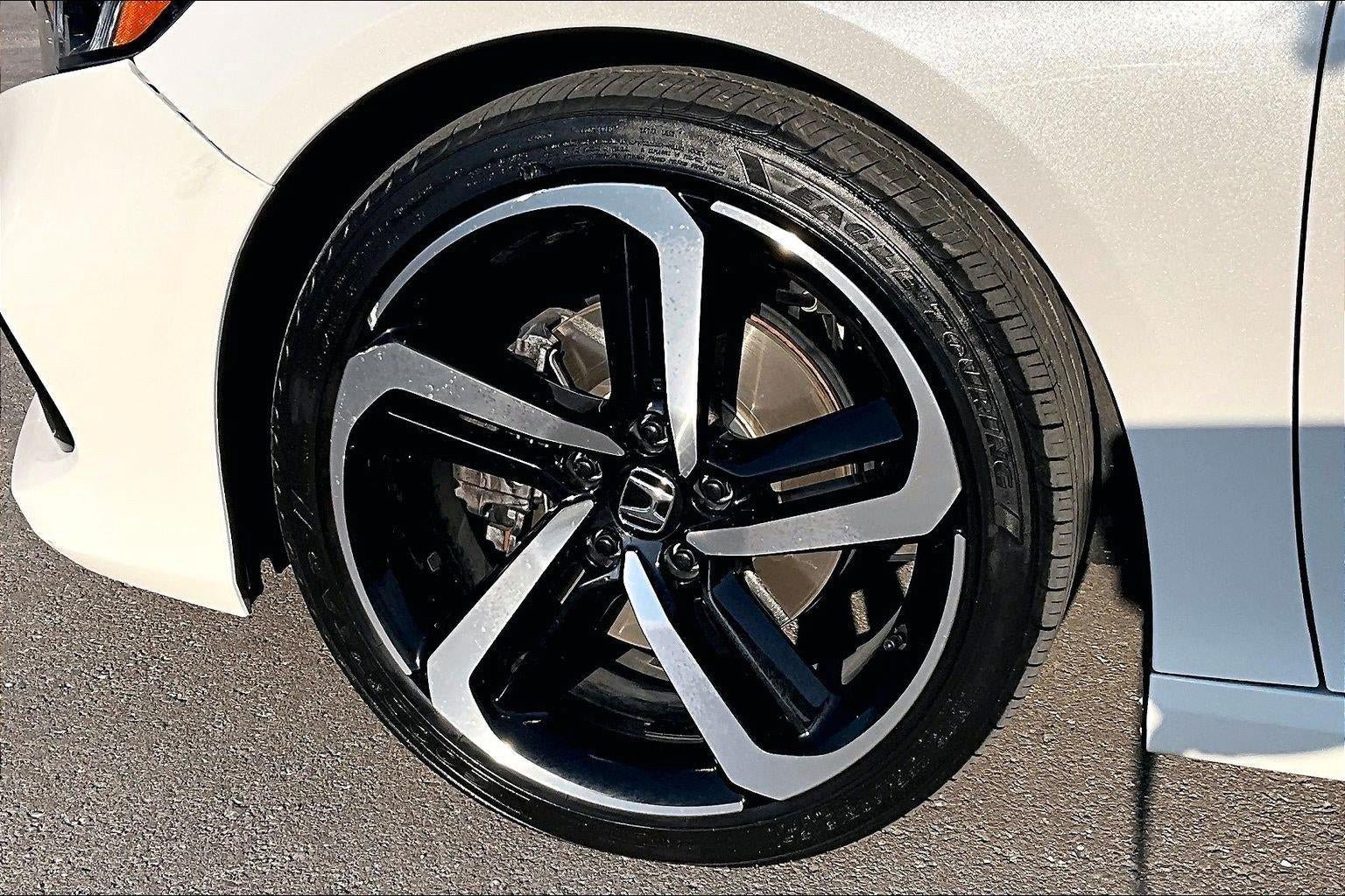 Used 2022 Honda Accord Sport image 9