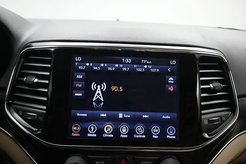 Used 2019 Jeep Grand Cherokee Limited AWD/4WD image 16