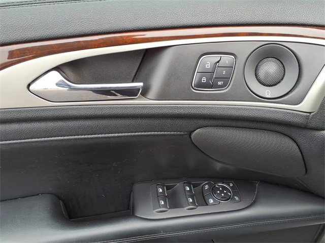 Used 2017 Lincoln MKZ Reserve w/ Technology Package image 11