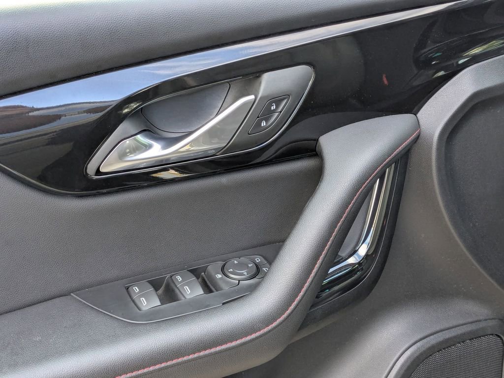 Used 2025 Chevrolet Blazer RS image 13