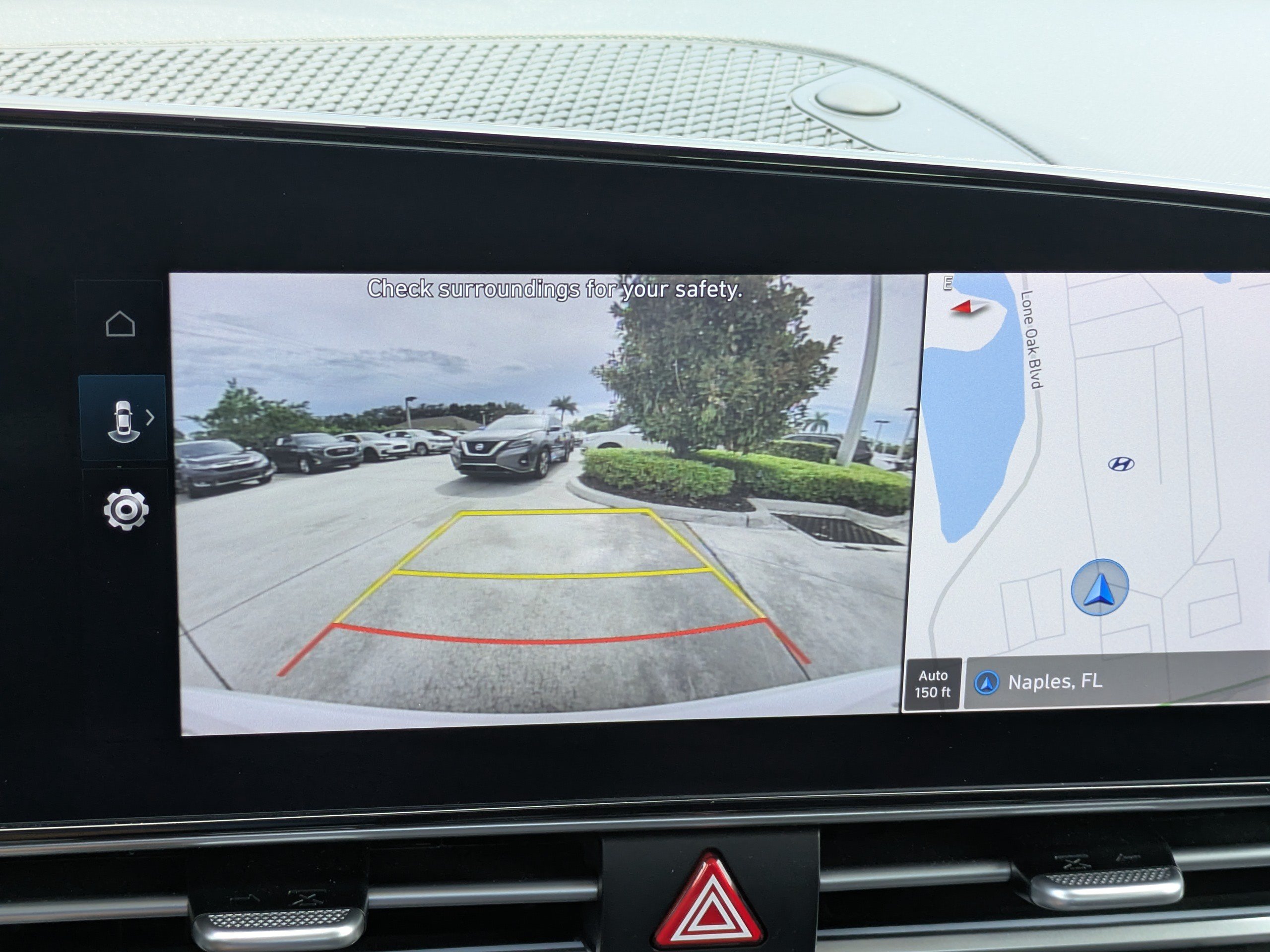 Certified 2024 Hyundai Elantra Blue FWD image 18