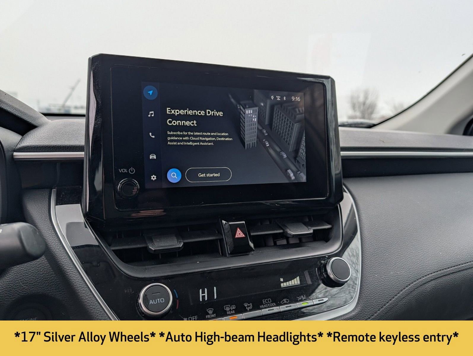 Used 2025 Toyota Corolla Cross LE image 5