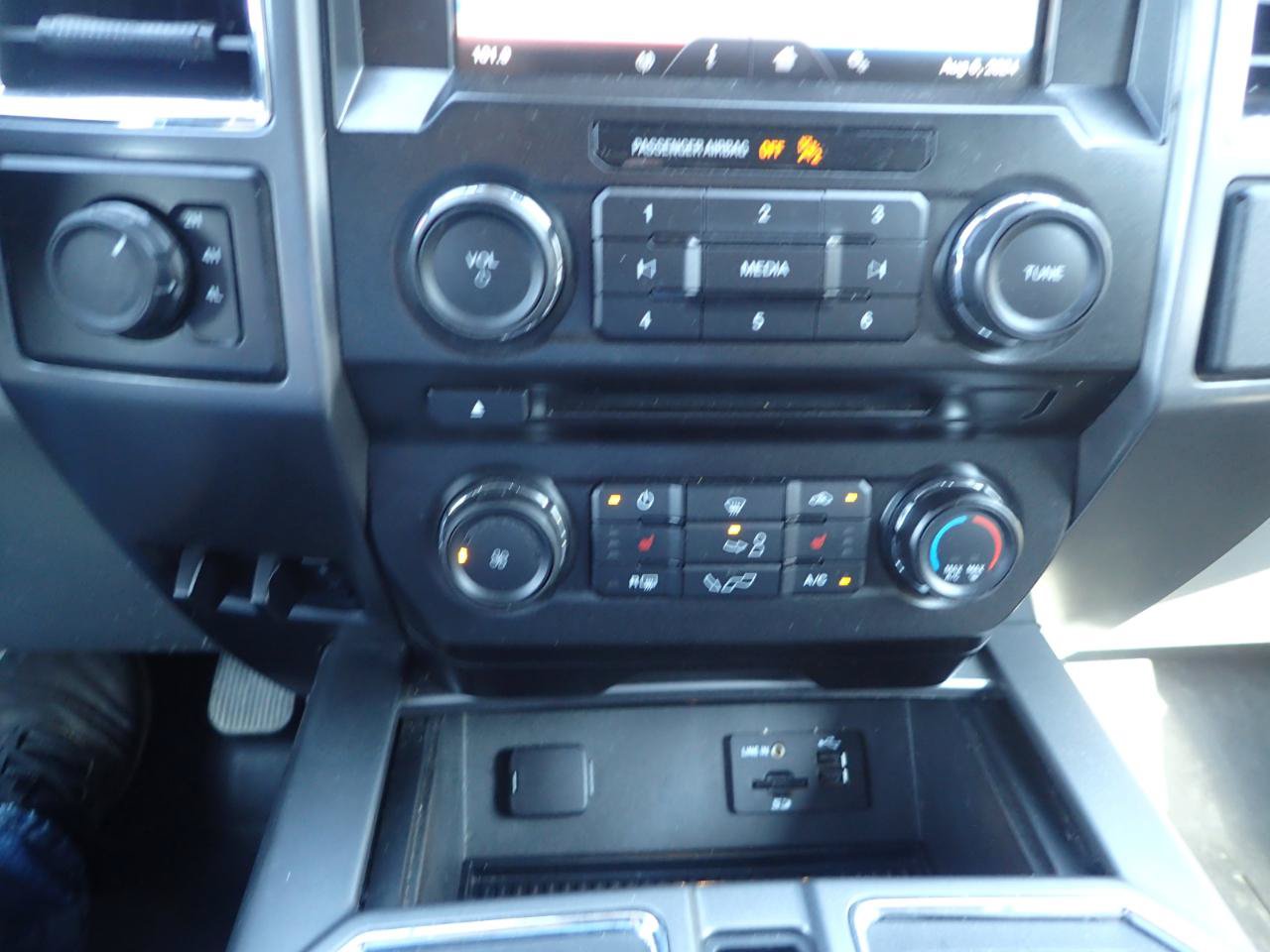 Used 2015 Ford F150 XLT w/ Equipment Group 302A Luxury AWD/4WD image 19