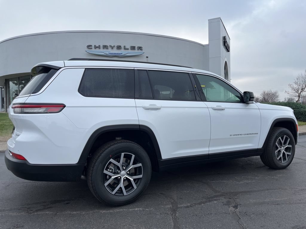 New 2025 Jeep Grand Cherokee L Limited w/ Trailer Tow Package AWD/4WD image 49