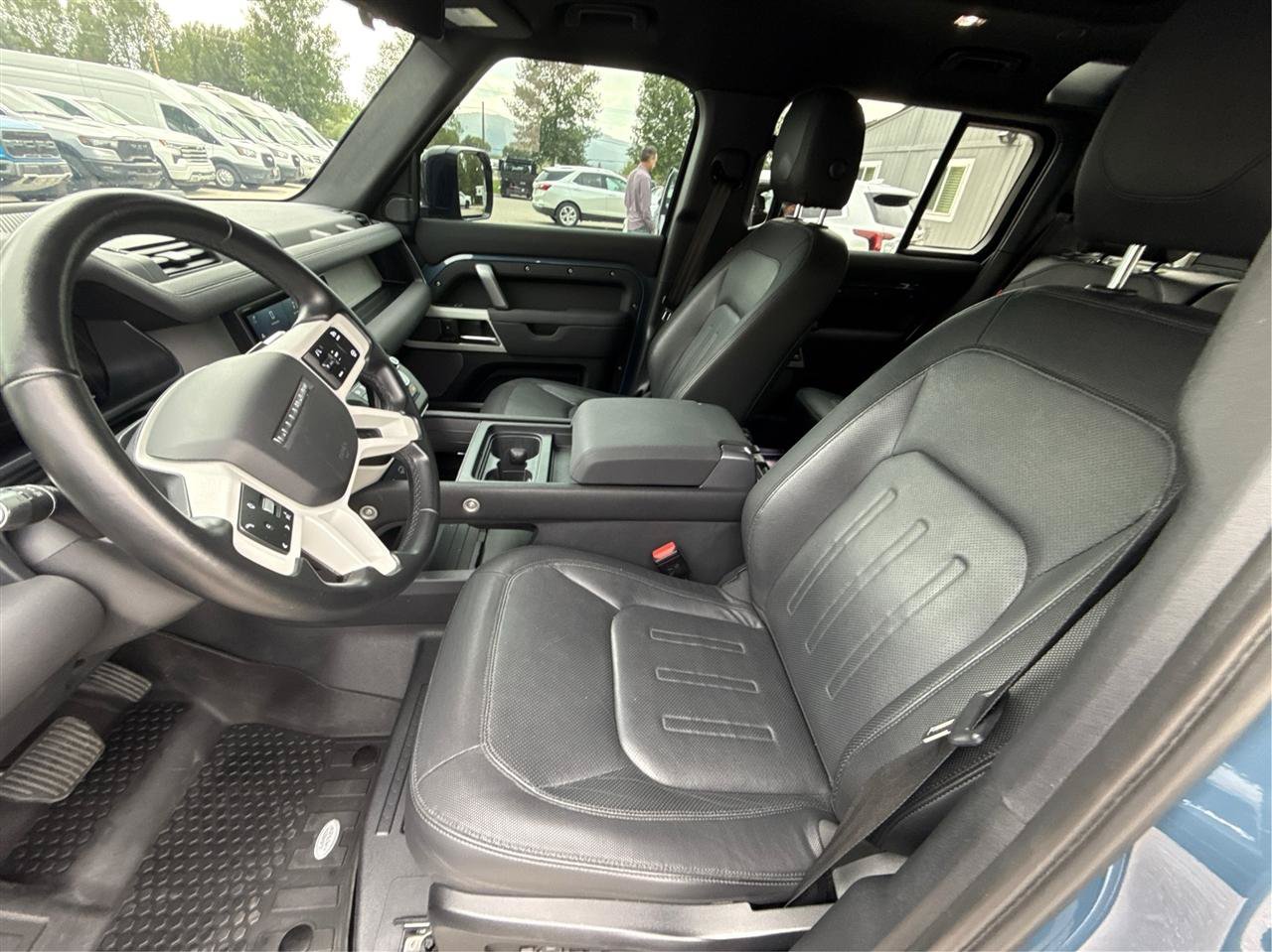Used 2022 Land Rover Defender 110 X-Dynamic SE AWD/4WD image 27