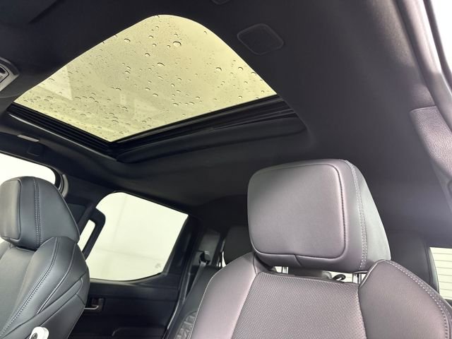 Used 2025 Toyota Tacoma TRD Off-Road image 12