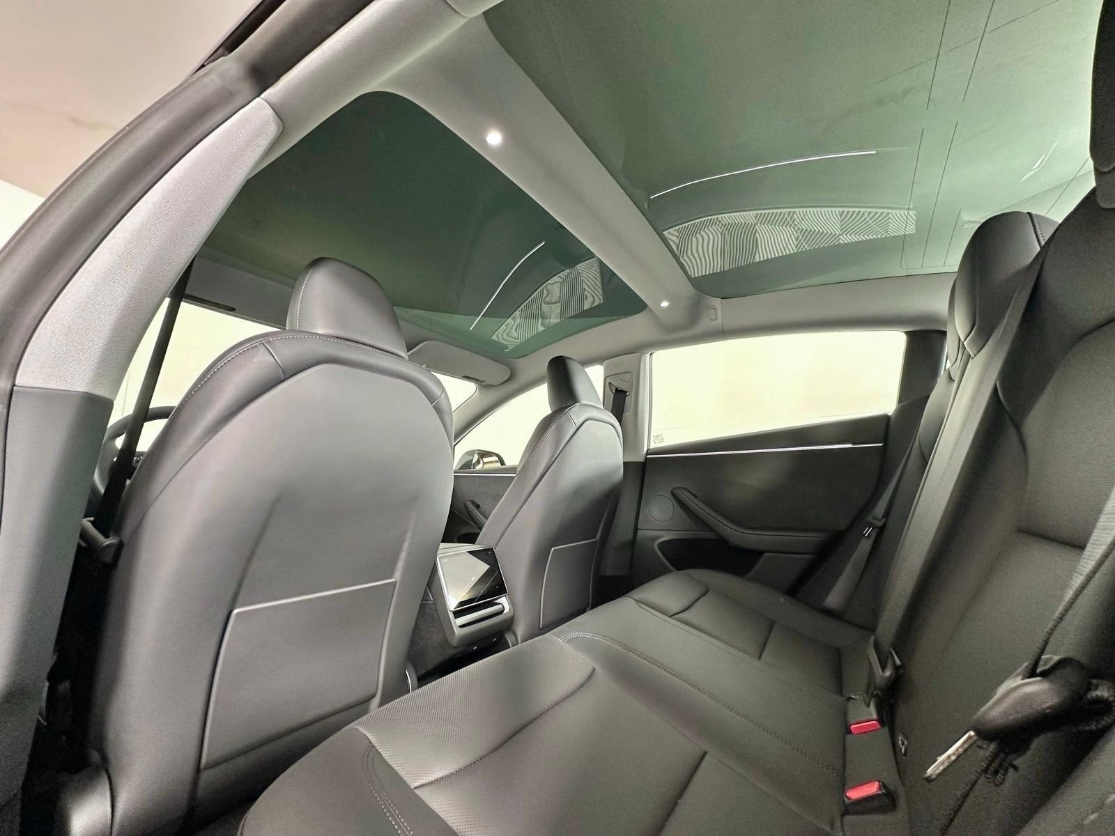 Used 2024 Tesla Model 3 Standard Range RWD image 6