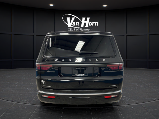 Used 2023 Jeep Wagoneer Series II AWD/4WD image 6