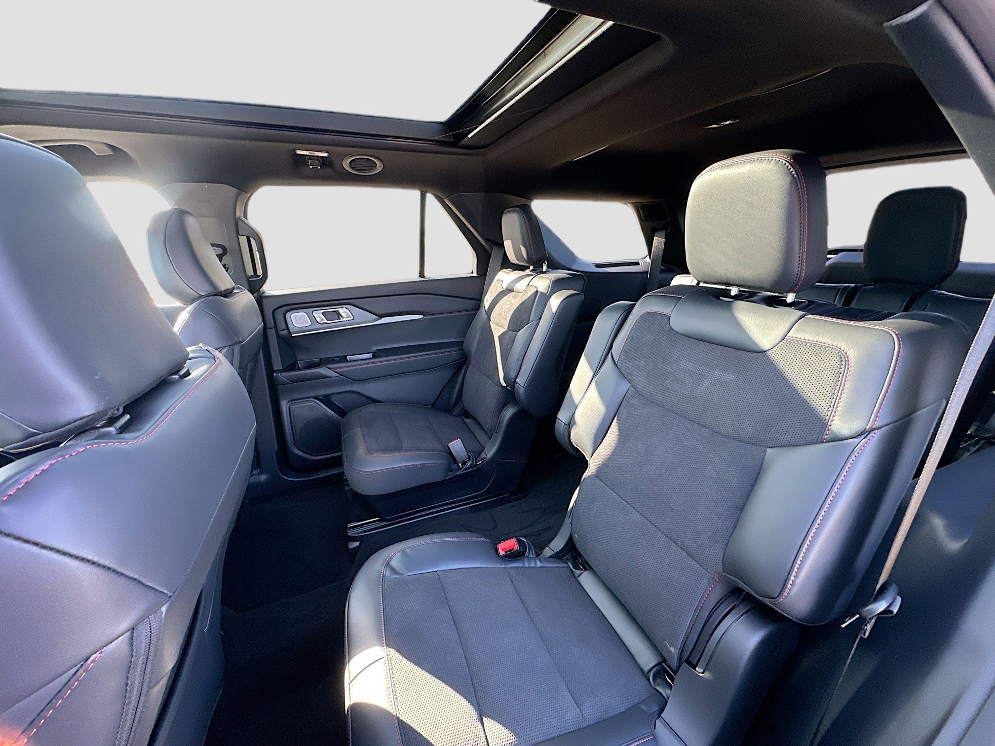 New 2026 Ford Explorer ST w/ Sun And Sound Package image 17