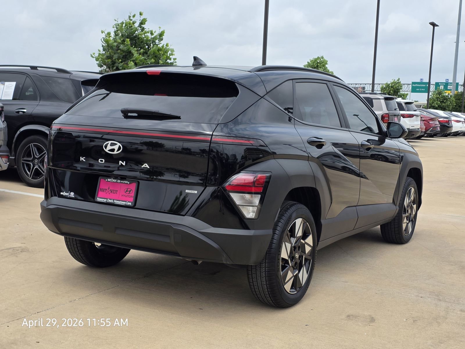 Certified 2025 Hyundai Kona SEL AWD/4WD image 6