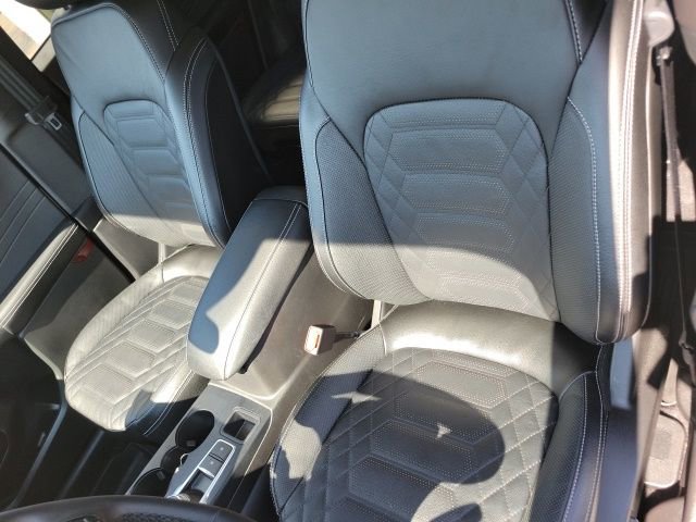 Used 2023 Ford Escape Platinum w/ Premium Technology Package image 27