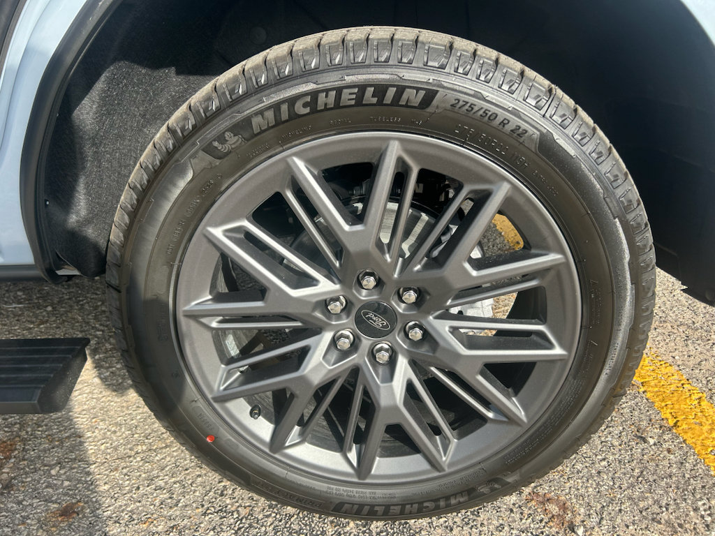 New 2027 Ford Expedition Platinum w/ Stealth Appearance Package RWD image 19