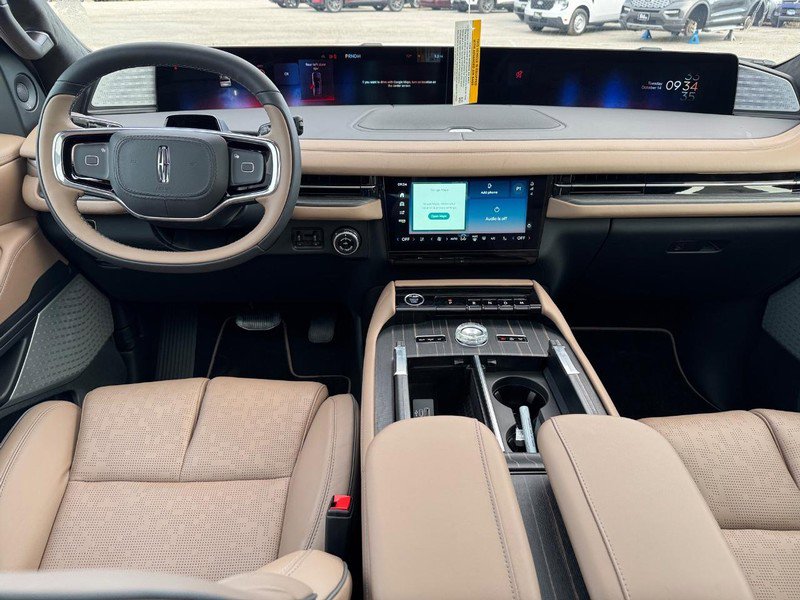 New 2025 Lincoln Navigator L Black Label image 15