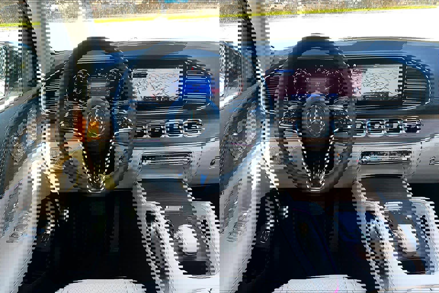 Used 2024 Mercedes-Benz GLE 350 4MATIC image 5