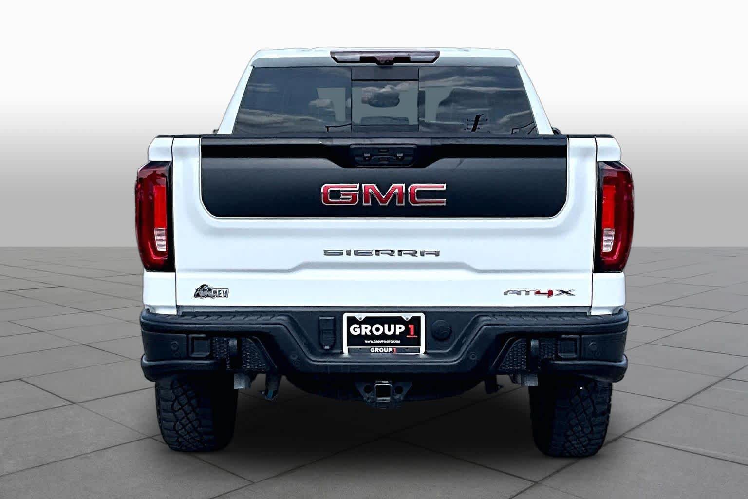 Used 2024 GMC Sierra 1500 AT4X w/ AT4X AEV Edition AWD/4WD image 9
