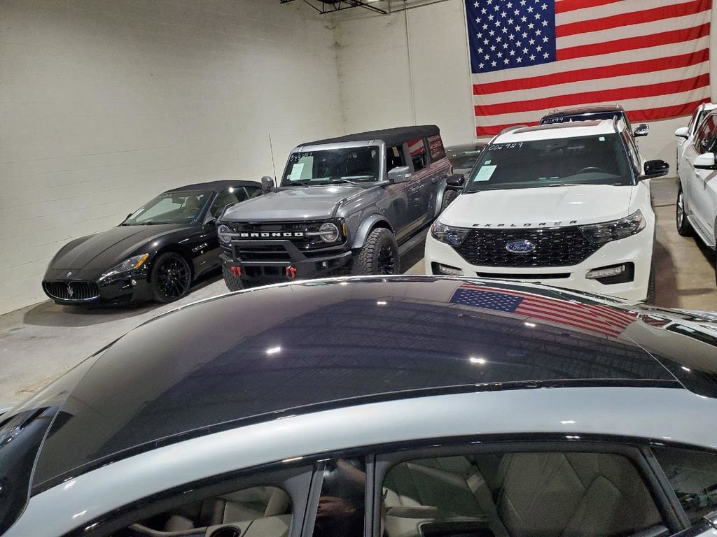 Used 2020 Porsche Taycan Turbo image 44