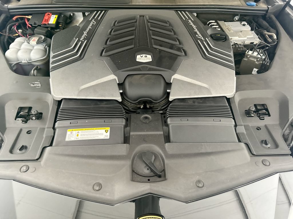 Used 2021 Lamborghini Urus AWD/4WD image 28
