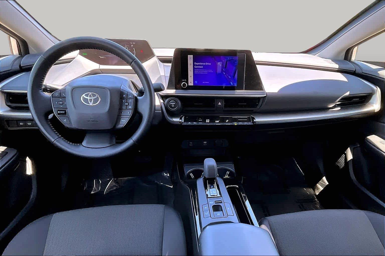 Used 2025 Toyota Prius LE FWD image 15