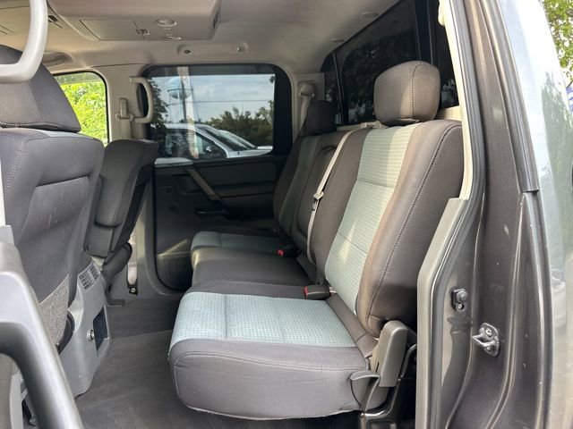 Used 2005 Nissan Titan SE w/ (W01) Utility Bed Pkg image 11