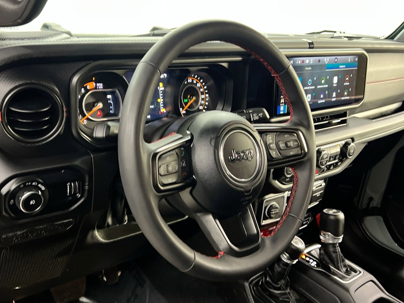 Used 2024 Jeep Wrangler Unlimited Rubicon w/ Technology Group image 20