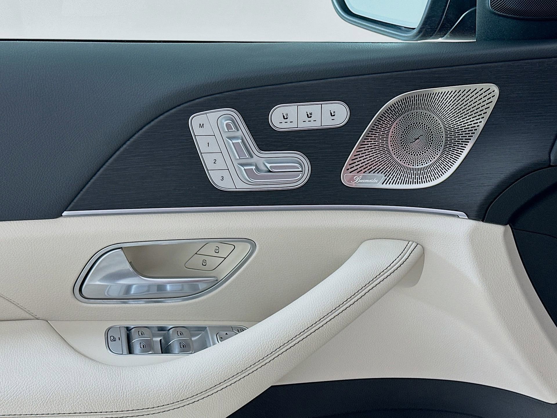 Used 2025 Mercedes-Benz GLE 450 4MATIC Coupe image 19