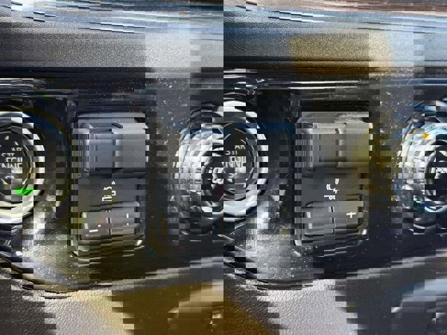 Used 2024 GMC Sierra 3500 SLE image 28