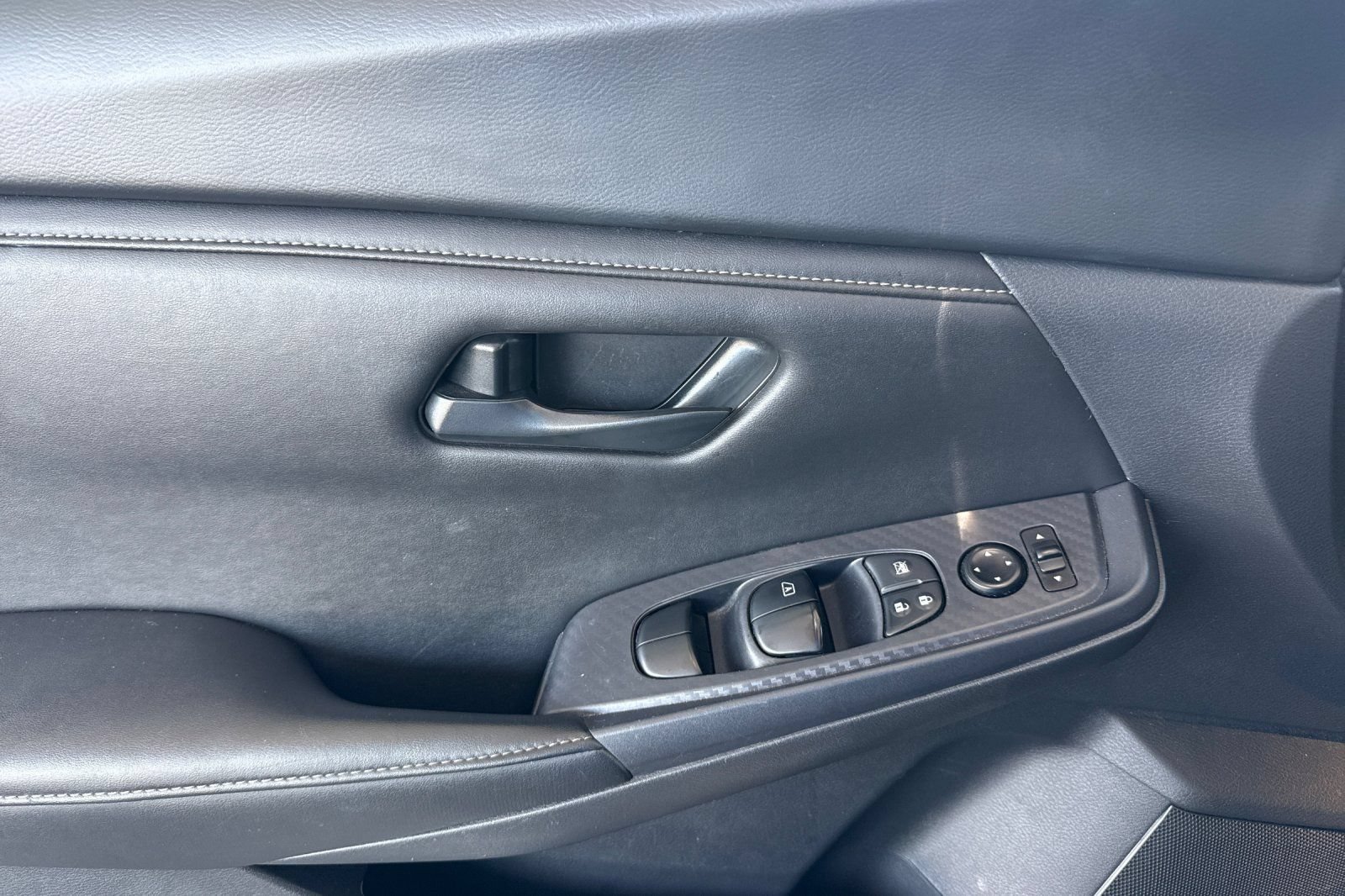 Used 2024 Nissan Sentra S FWD image 17