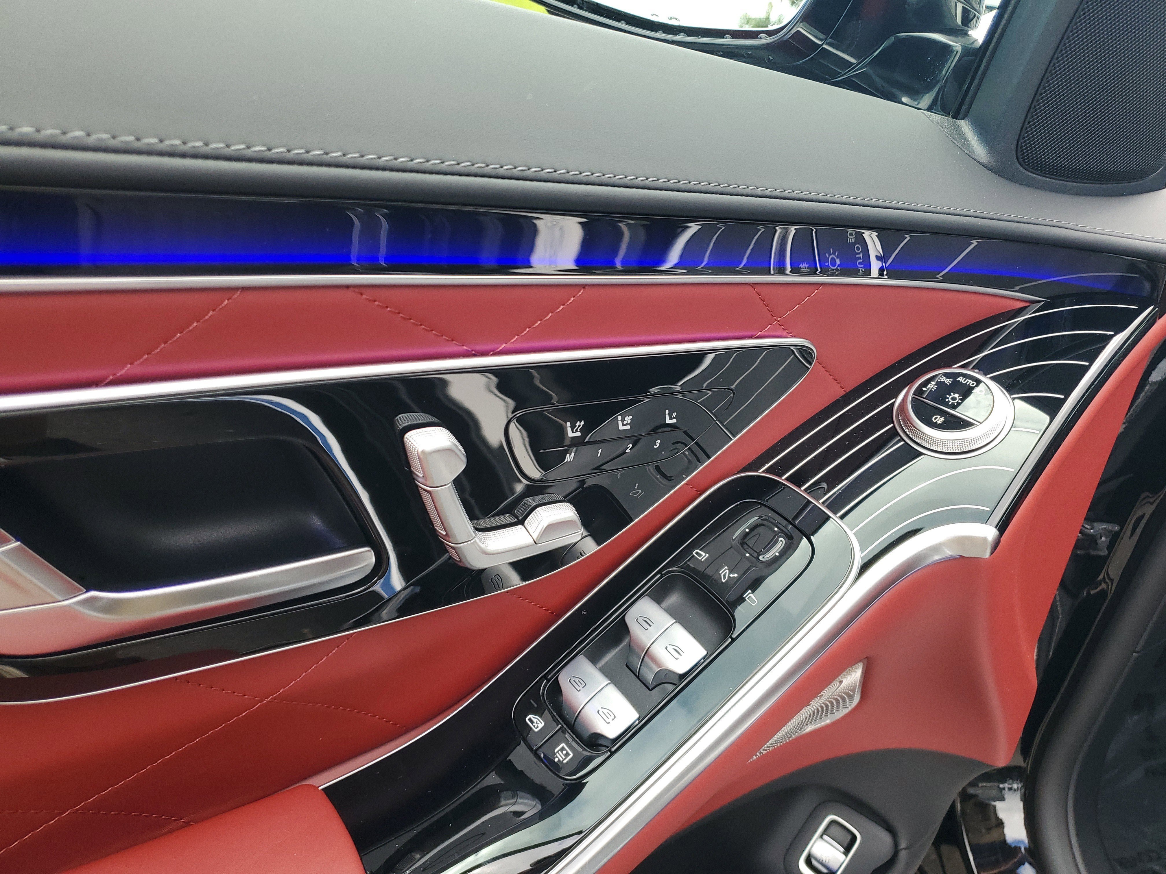 New 2026 Mercedes-Benz S 580 4MATIC Sedan image 17