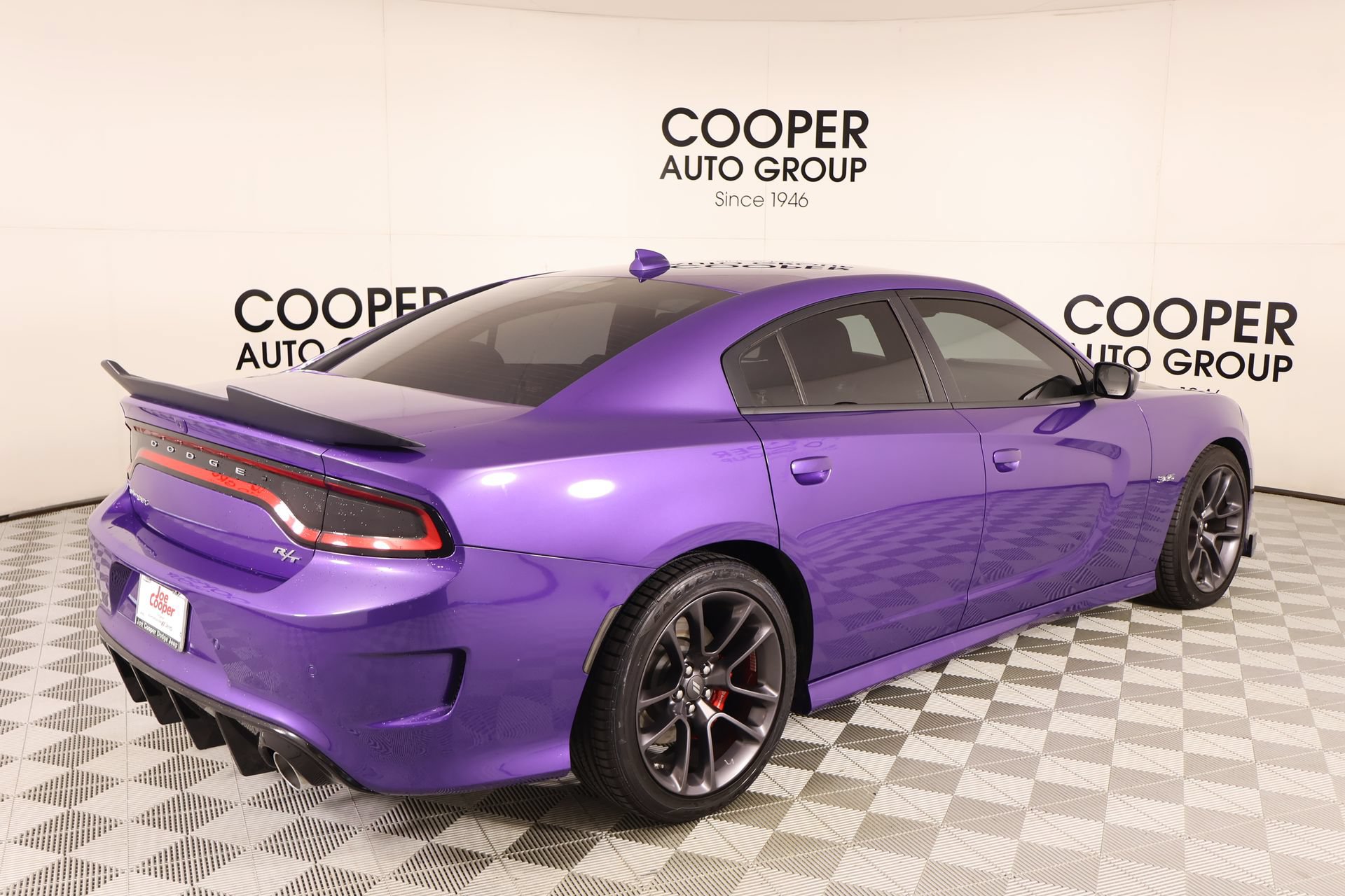 Used 2023 Dodge Charger R/T w/ Performance Handling Group RWD image 20