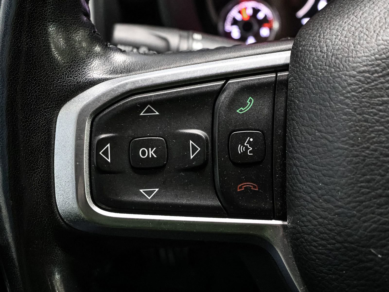 Used 2020 RAM 1500 Laramie image 36