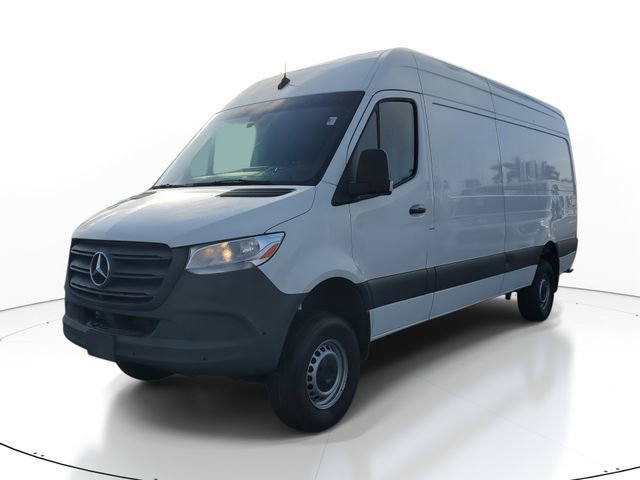 Used 2023 Mercedes-Benz Sprinter 2500 image 3