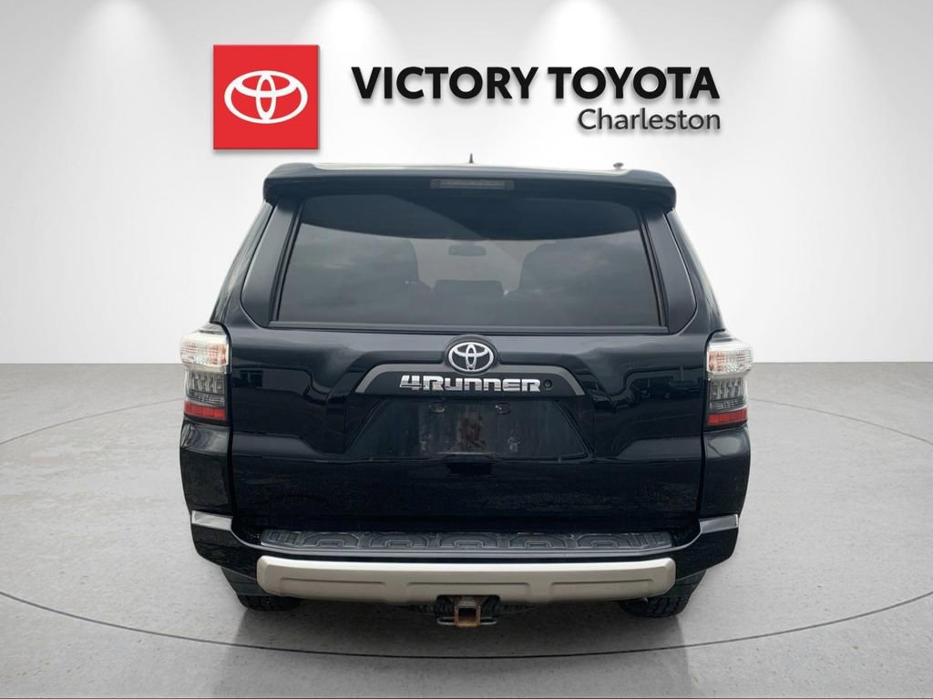 Used 2017 Toyota 4Runner TRD Off-Road image 4