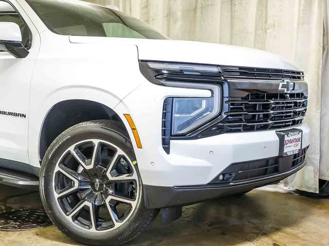 New 2026 Chevrolet Suburban RST w/ Comfort Package AWD/4WD image 3