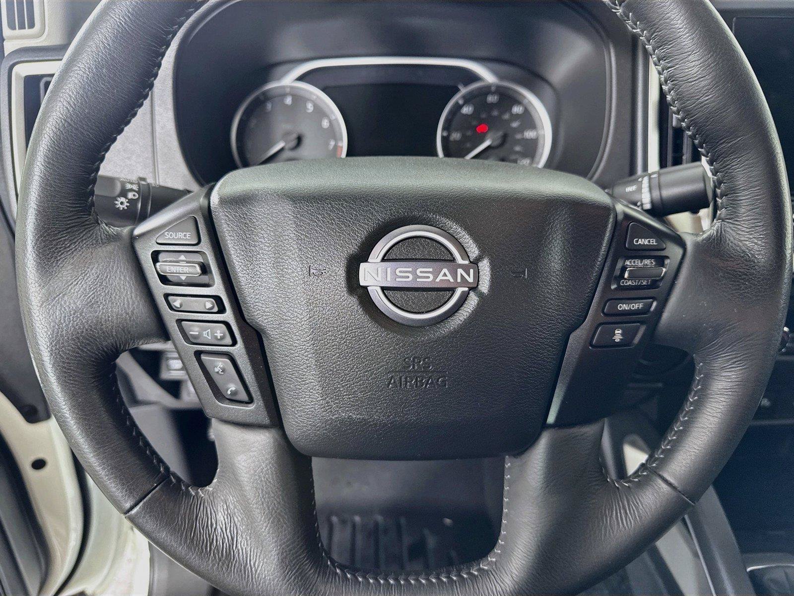 Used 2025 Nissan Frontier SV w/ SV Convenience Package RWD image 15